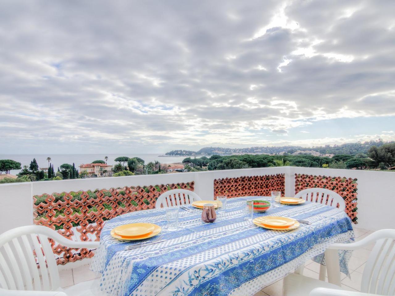 Apartment Riva Bella-3 By Interhome Cavalaire-sur-Mer Eksteriør bilde